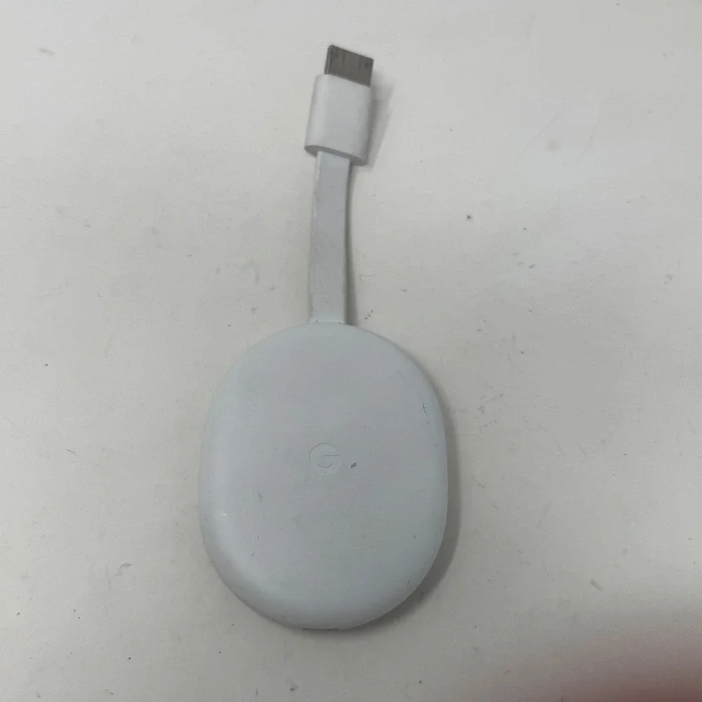 Google Chromecast Bundle GZRNL‎ NC2-6A5 H2G2-42 Streaming Media Players